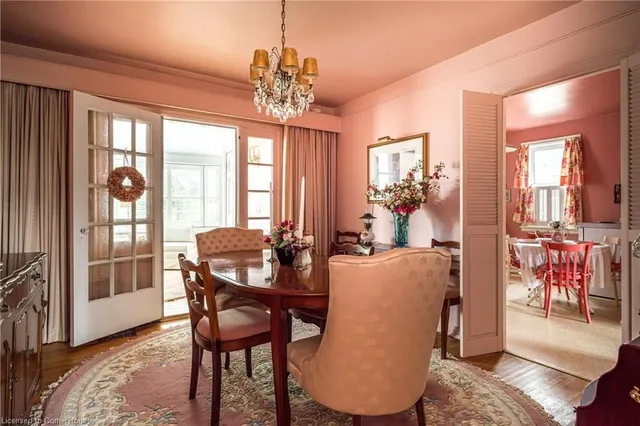 Additional image 16 of 144 Brantdale Ave