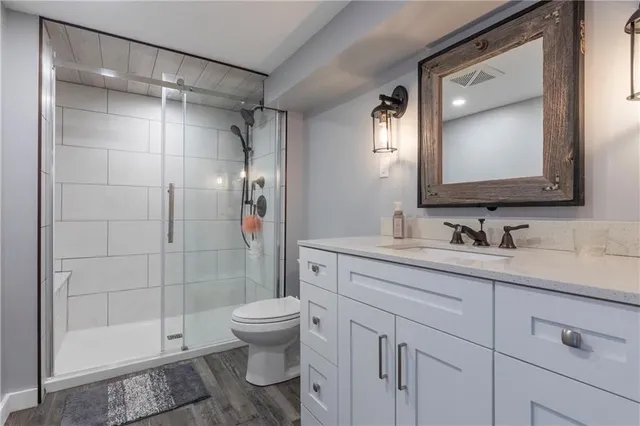 Additional image 28 of 44 SANDALWOOD Ave