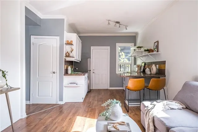 Additional image 12 of 235 YOUNG St