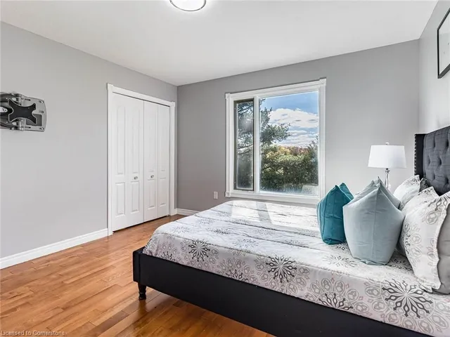 Additional image 33 of 891 8 Hwy