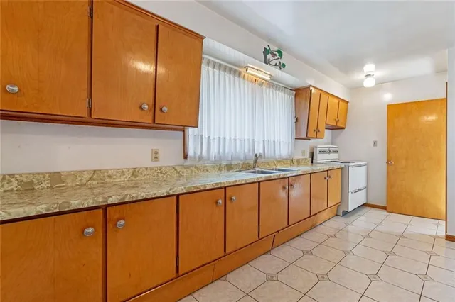 Additional image 16 of 24 HEATHER Rd