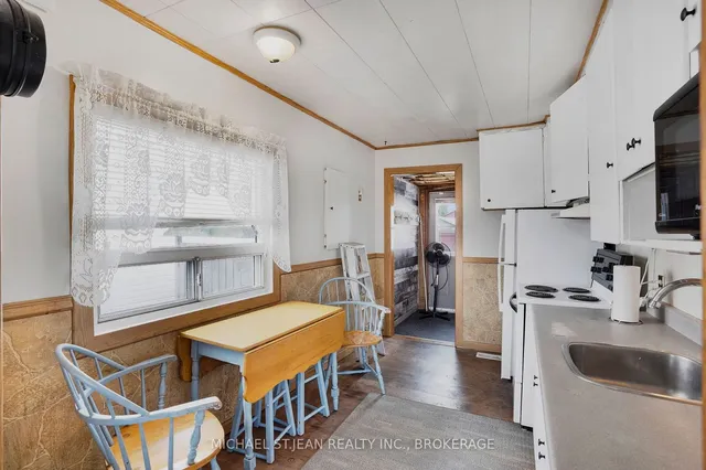 Additional image 10 of 296 Julian Ave