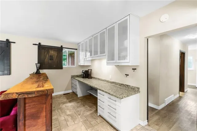 Additional image 21 of 711 RIDGE Rd