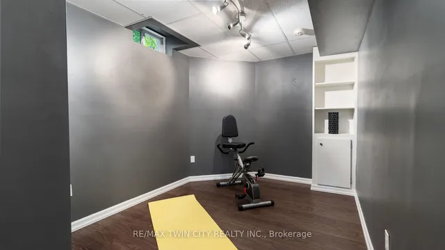 Additional image 30 of 137 Thoroughbred Blvd