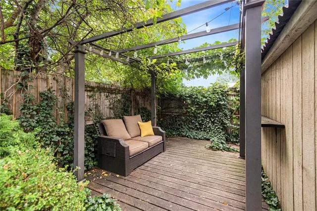 Additional image 48 of 205 WENTWORTH St