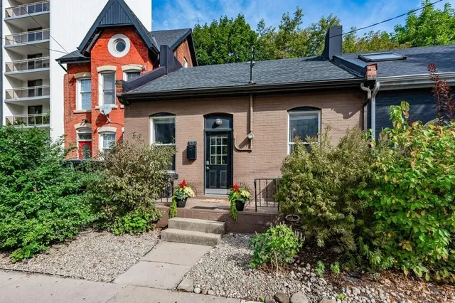 Additional image 23 of 130 MARKET St