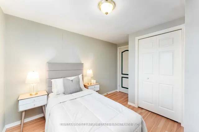 Additional image 18 of 79 Glen Castle Dr