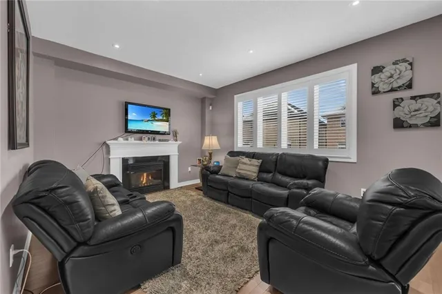 Additional image 15 of 211 VINTON Rd