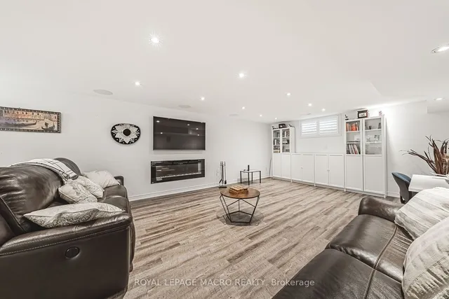 Additional image 22 of 1214 #8 Highway