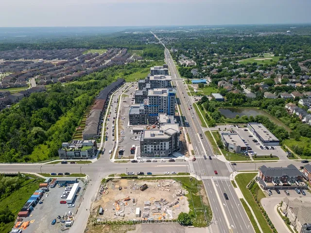 Additional image 32 of 460 DUNDAS St Unit 301