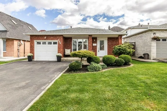 Additional image 2 of 698 ACADIA Dr