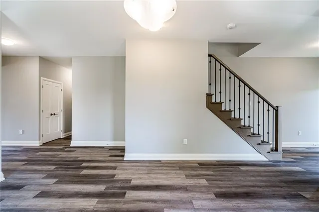 Additional image 11 of 219 KLEIN Cir