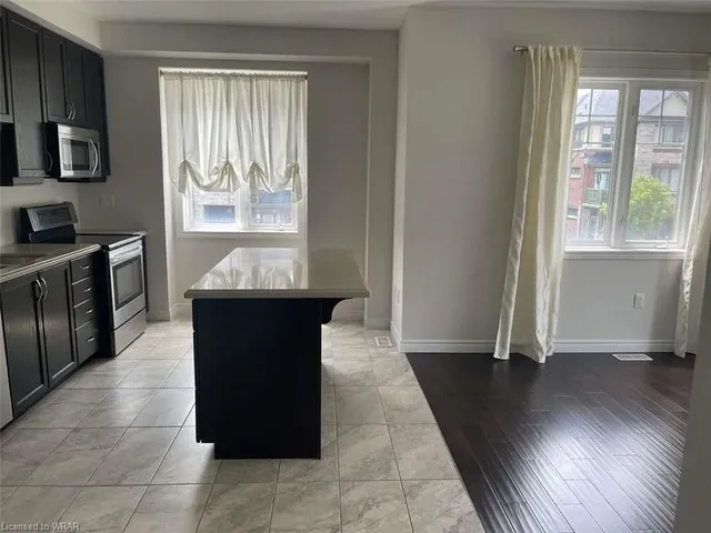 Additional image 5 of 6 Donovan Lane