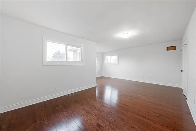 Additional image 33 of 494 DICENZO Dr