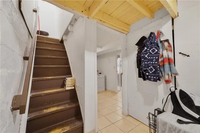 Additional image 25 of 105 WARD Ave