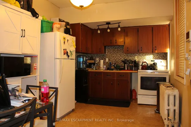 Additional image 8 of 32 Steven St