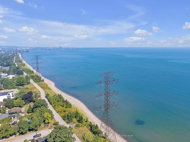 Additional image 21 of 2 Comet Ave