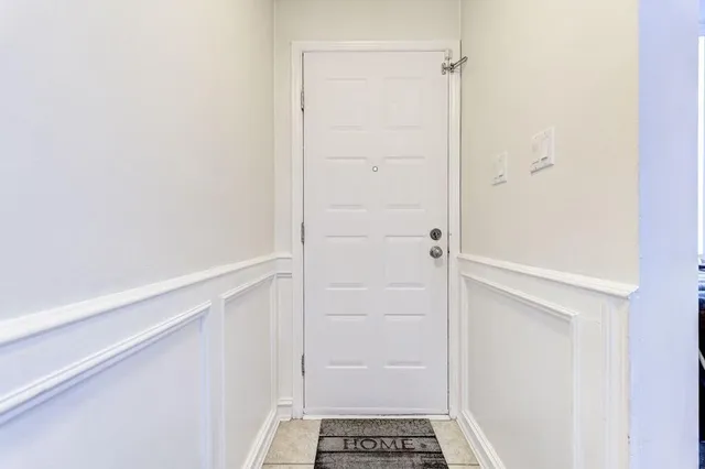 Additional image 3 of 591 TEMPLEMEAD Dr