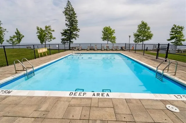 Additional image 45 of 500 GREEN Rd Unit 1411