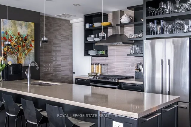 Additional image 9 of 181 James St Unit PH6