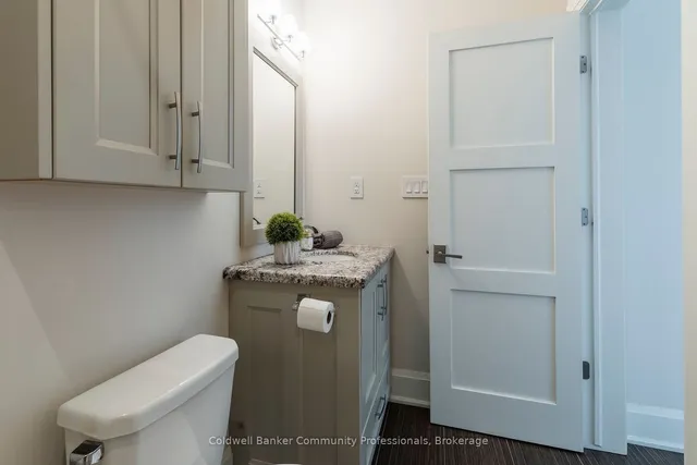 Additional image 28 of 397 King St Unit 207