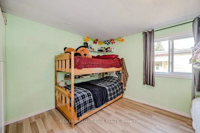 Additional image 17 of 148 Maple Cres