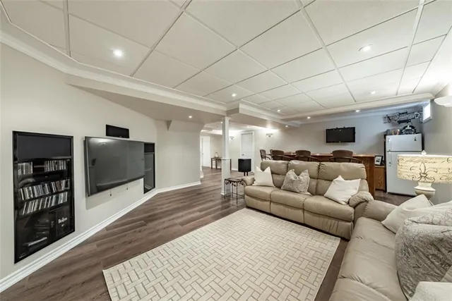 Additional image 37 of 16 BENVENUTO Cres