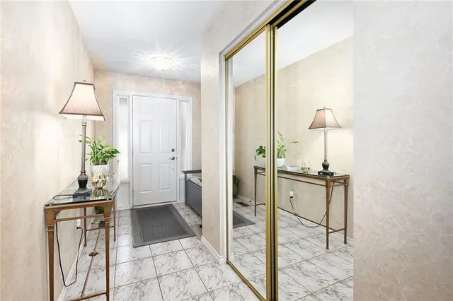 Additional image 40 of 38 LAKEGATE Dr