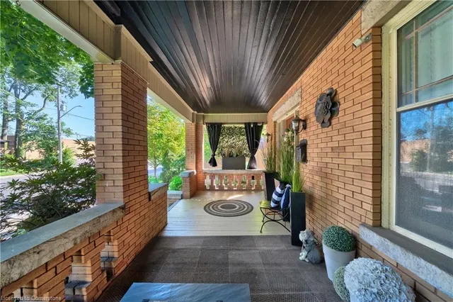 Additional image 5 of 98 Sherman Ave