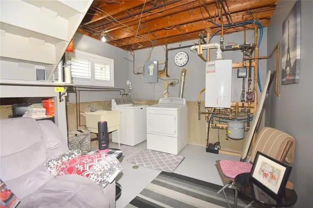 Additional image 23 of 1066 FENNELL Ave