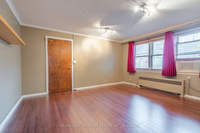 Additional image 5 of 4 ROBINSON St Unit 5