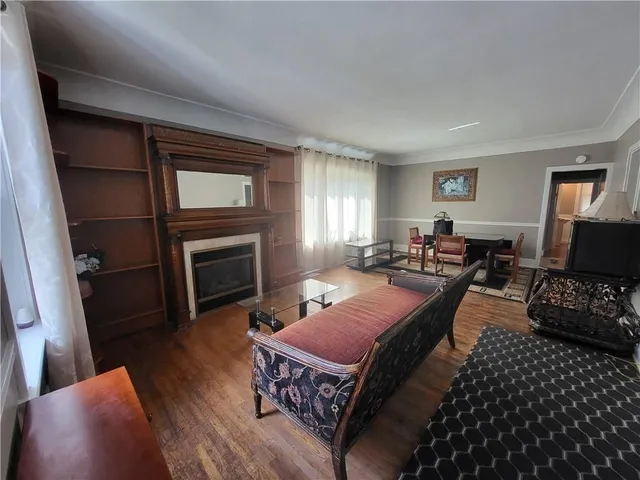 Additional image 12 of 321 CHARLTON Ave