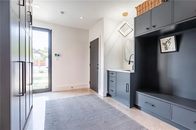 Additional image 33 of 97 OVERDALE Ave