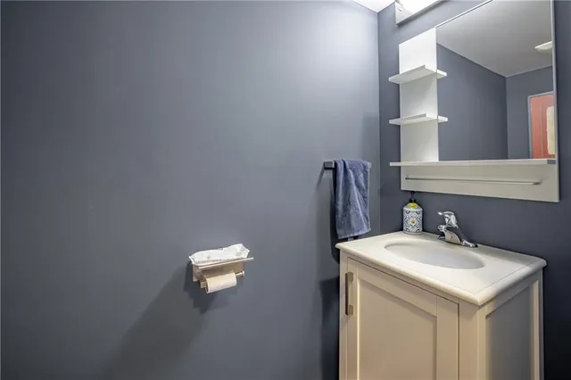 Additional image 24 of 93 BRADLEY Ave