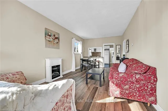 Additional image 4 of 74 East 18th St