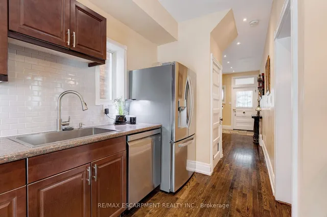 Additional image 18 of 80 Alanson St