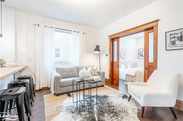 Additional image 7 of 162 AVONDALE St