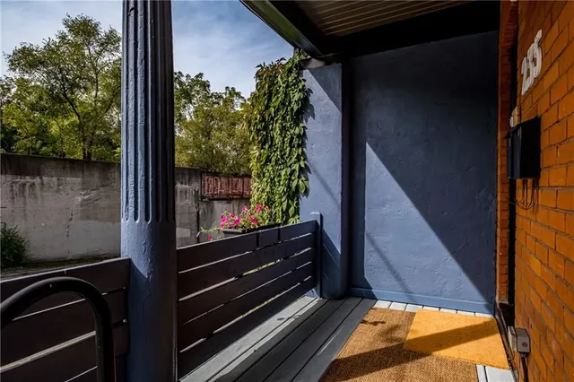 Additional image 5 of 235 YOUNG St