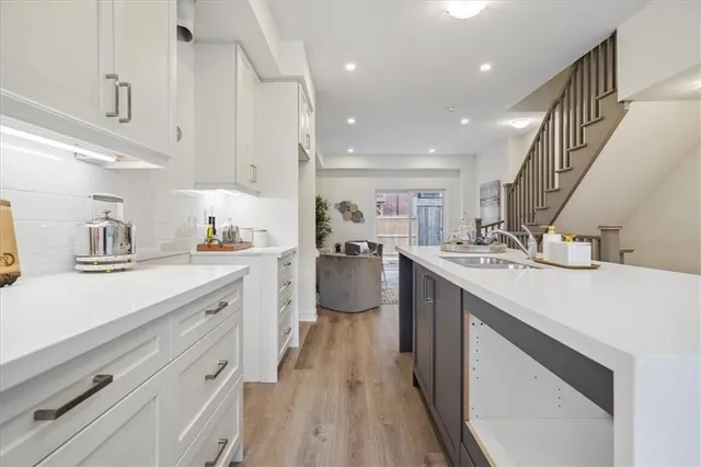 Additional image 17 of 527 SHAVER Rd Unit 16