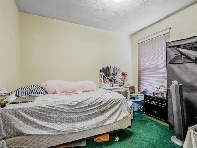 Additional image 18 of 34 Fairview Ave