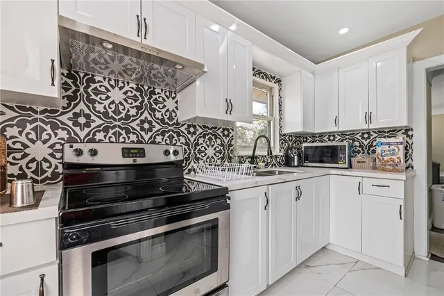 Additional image 2 of 38 LAKE Ave