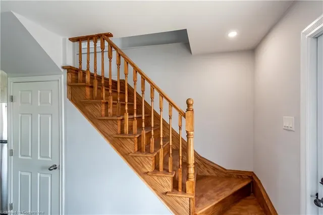 Additional image 30 of 49 Cameron Ave