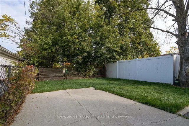 Additional image 36 of 2027 Brampton St