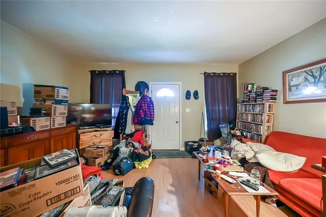 Additional image 30 of 129 LYNDEN Rd