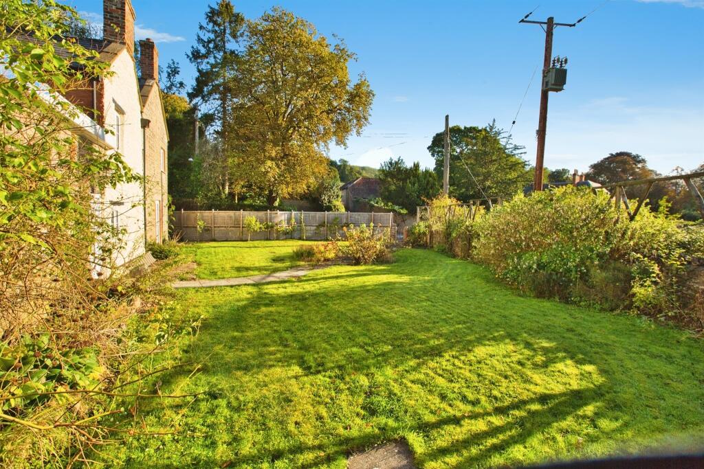 Additional image 24 of Kennel Batch, Wells