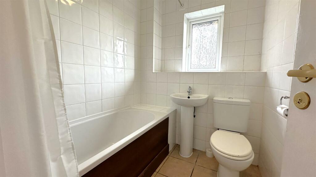 Additional image 10 of Raddlebarn Farm Drive, Birmingham