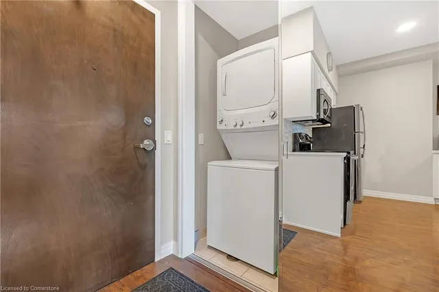 Additional image 25 of 112 King St Unit 1006