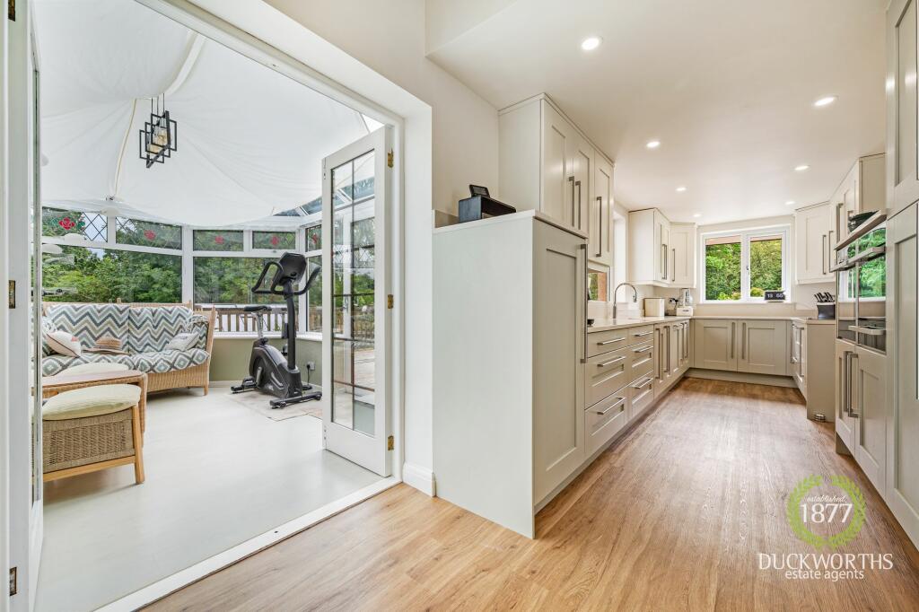 Additional image 32 of Hawkshaw Avenue, Darwen, BB3