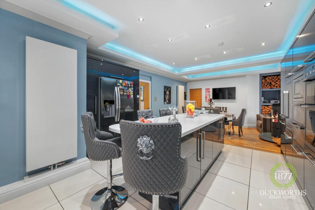 Additional image 34 of Meadow Head Lane, Darwen, BB3