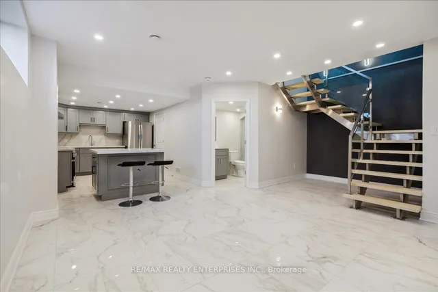 Additional image 34 of 4 Sunrow Gate